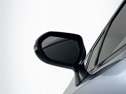 Certified 2024 Toyota Corolla SE image 5