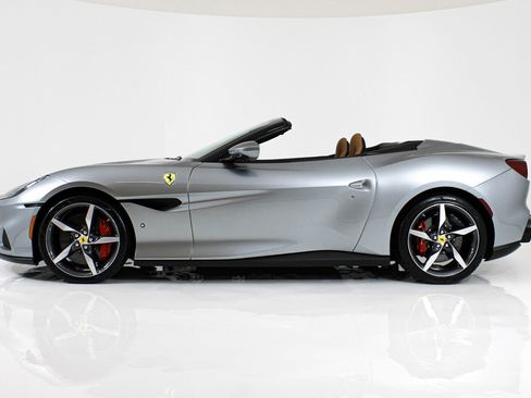 Certified 2023 Ferrari Portofino M RWD image 4