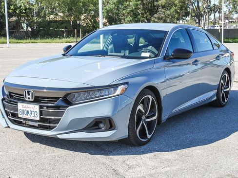 Used 2021 Honda Accord Sport image 3