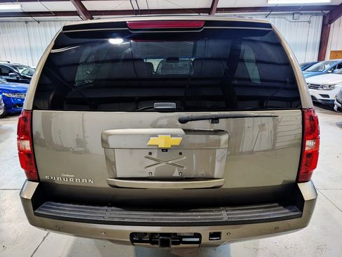 Used 2014 Chevrolet Suburban LT AWD/4WD image 6