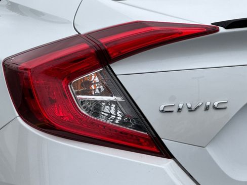 Used 2020 Honda Civic Sport image 29