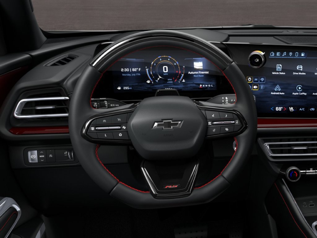 New 2026 Chevrolet Traverse RS w/ LPO, Floor Liner Package FWD image 5