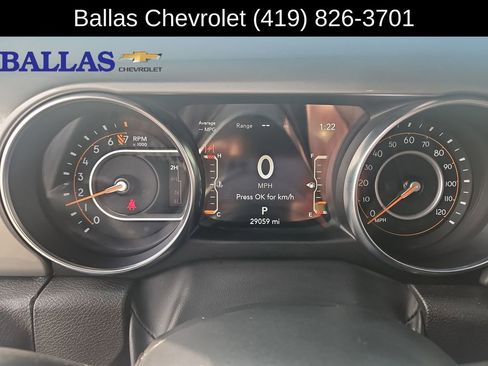 Used 2022 Jeep Wrangler Unlimited Sahara image 11