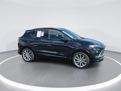 Used 2025 Buick Encore GX Avenir w/ Avenir Convenience Package image 2