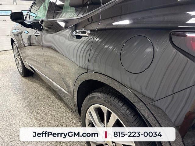 Used 2019 Chevrolet Blazer Premier w/ Sun and Wheels Package AWD/4WD image 10