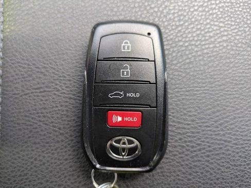 Used 2026 Toyota Camry XSE FWD image 30