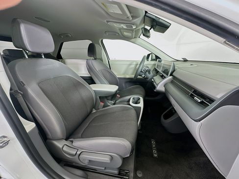 Used 2024 Hyundai Ioniq 5 SE RWD image 31