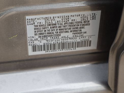 Used 2024 Nissan Sentra SV FWD image 27