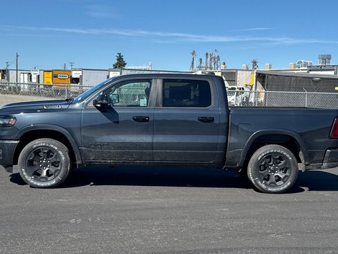 New 2026 RAM 1500 4x4 Crew Cab image 6