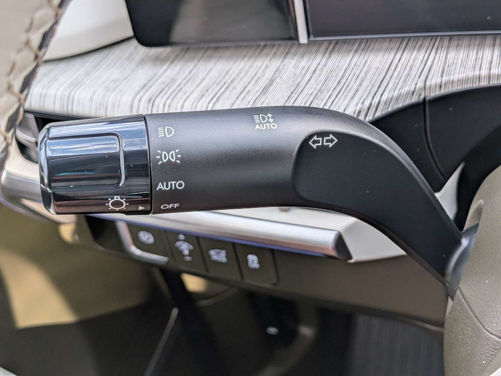 Used 2025 Hyundai Santa Fe Calligraphy AWD/4WD image 35
