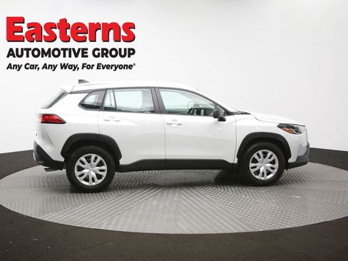 Used 2024 Toyota Corolla Cross L AWD/4WD image 43