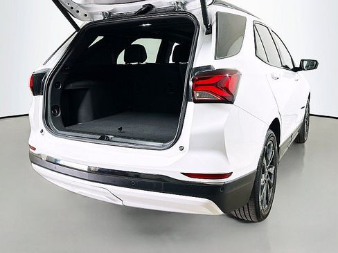 Used 2022 Chevrolet Equinox RS FWD image 28