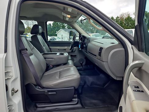 Used 2014 Chevrolet Silverado 3500 W/T w/ Skid Plate Package image 21