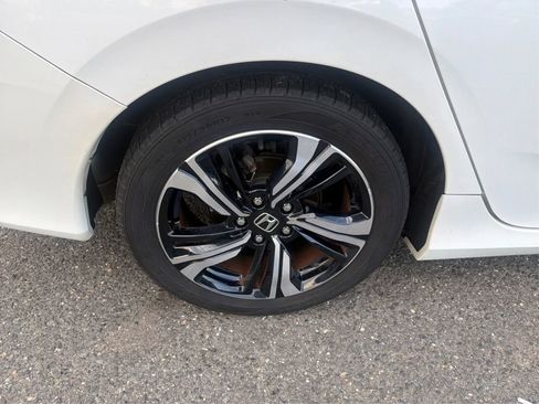 Used 2016 Honda Civic Touring image 15