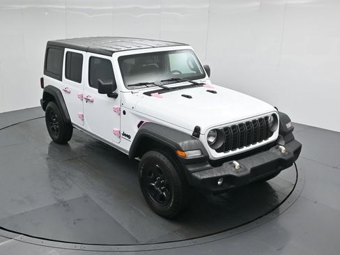 Used 2025 Jeep Wrangler Sport image 35