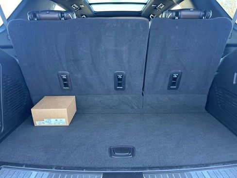 Used 2025 GMC Yukon Denali Ultimate w/ LPO, Floor Liner Package image 61