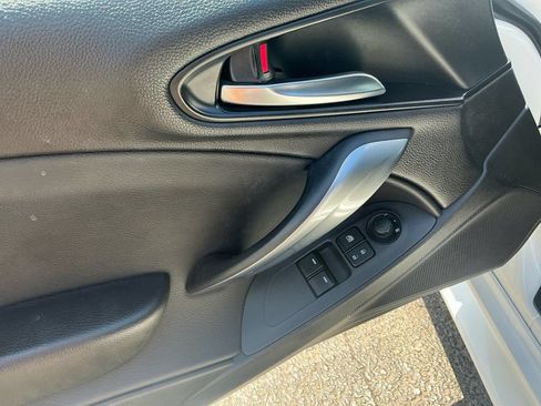 Used 2019 FIAT 124 Spider Classica RWD image 16