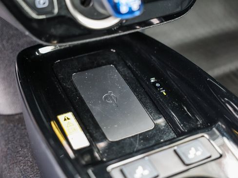 Certified 2021 Toyota Prius Prime XLE FWD image 15