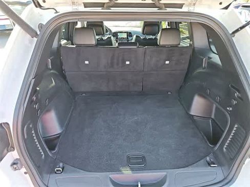 Used 2022 Jeep Grand Cherokee Limited image 34