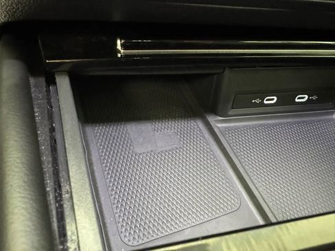 Used 2024 Volkswagen Atlas SE image 22