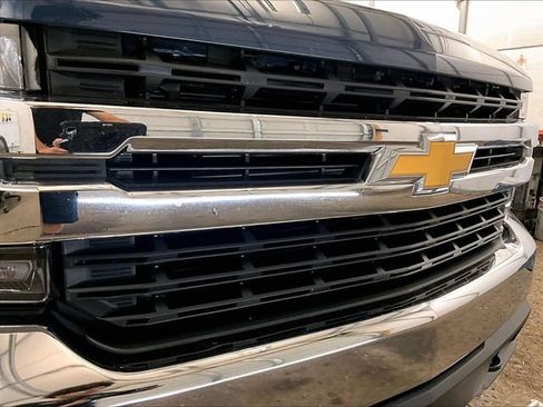 Used 2019 Chevrolet Silverado 1500 LT w/ All-Star Edition AWD/4WD image 29