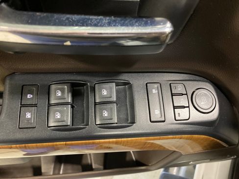 Used 2018 GMC Sierra 1500 SLT w/ SLT Premium Package image 22