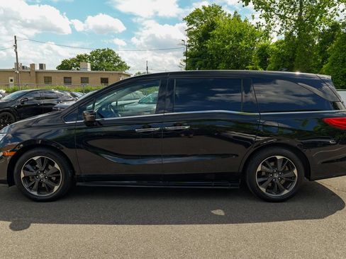 Used 2023 Honda Odyssey Elite image 4