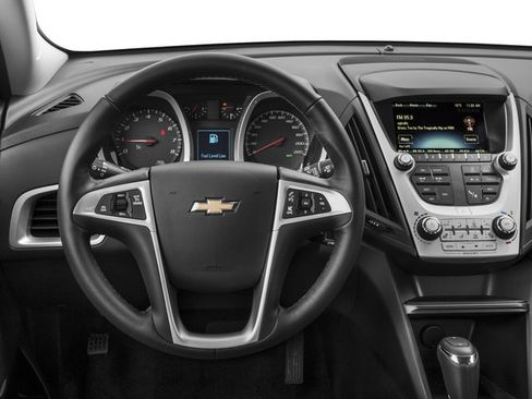 Used 2017 Chevrolet Equinox LT FWD image 10