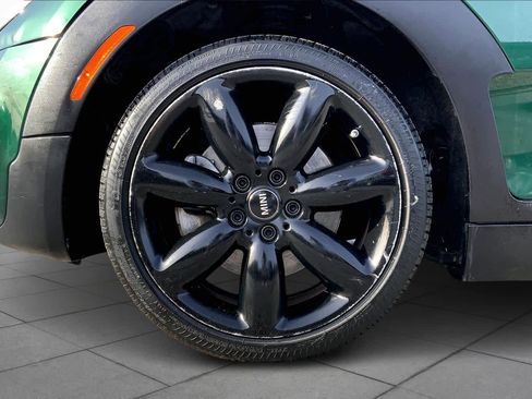 Used 2017 MINI Cooper Clubman S image 11