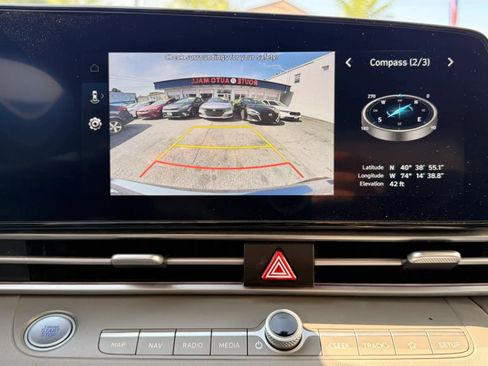 Used 2024 Hyundai Elantra SEL FWD image 23