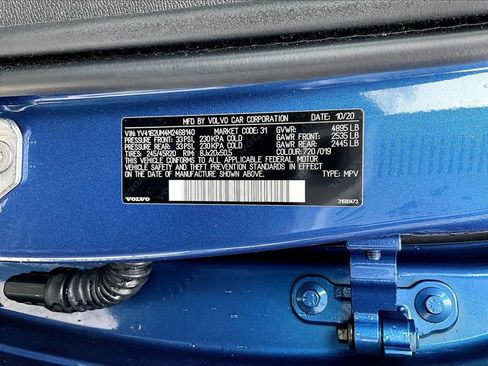 Used 2021 Volvo XC40 T5 R-Design w/ Climate Package image 32