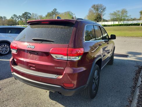 Used 2019 Jeep Grand Cherokee Laredo w/ Laredo X Package image 13