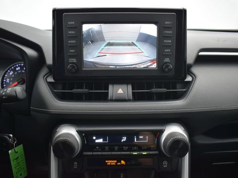 Used 2019 Toyota RAV4 LE w/ All Weather Liner Package AWD/4WD image 15