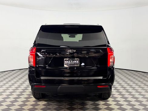 Used 2024 Chevrolet Suburban Z71 w/ Luxury Package image 8