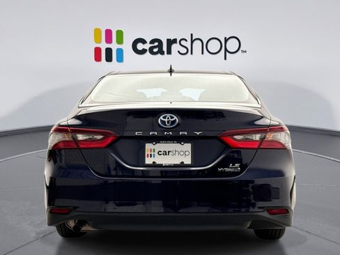 Used 2021 Toyota Camry LE image 4