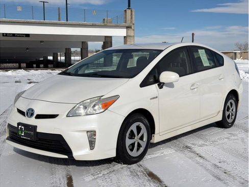 Used 2012 Toyota Prius Two image 3