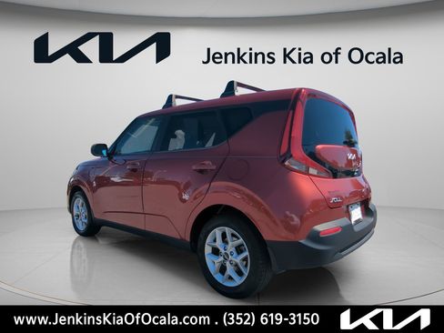 Used 2022 Kia Soul LX w/ Technology Package FWD image 6
