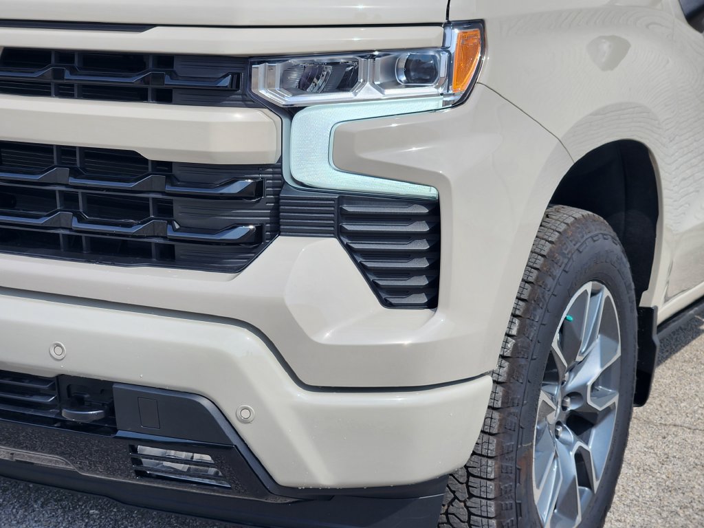 New 2026 Chevrolet Silverado 1500 RST AWD/4WD image 6