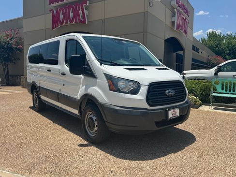 Used 2018 Ford Transit 250 130 Low Roof RWD image 6