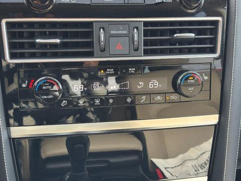 Used 2022 INFINITI QX80 Premium Select w/ Cargo Package image 25