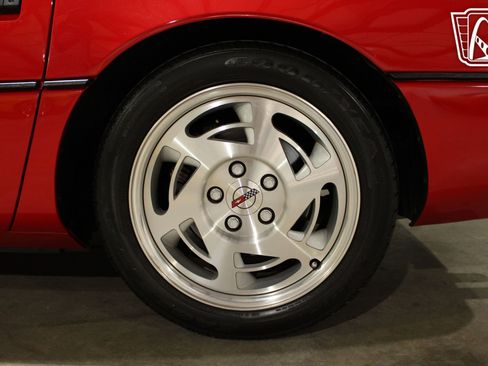 Used 1990 Chevrolet Corvette Coupe image 27