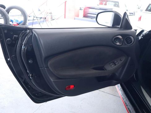 Used 2020 Nissan 370Z NISMO RWD image 31