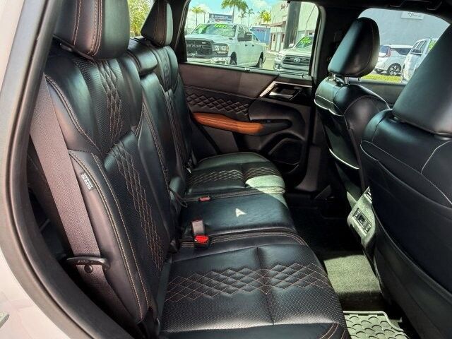 Used 2022 Mitsubishi Outlander SEL FWD image 14