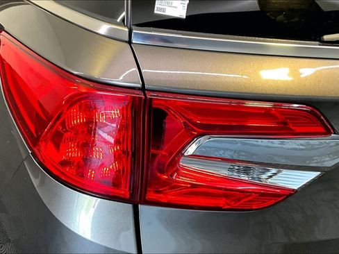 Used 2018 Honda Odyssey EX image 28