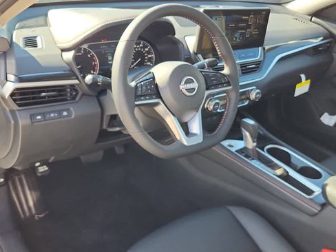 New 2025 Nissan Altima 2.5 SR w/ SR Premium Package image 11