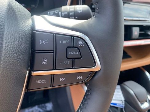 New 2026 Toyota Highlander Platinum AWD/4WD image 28