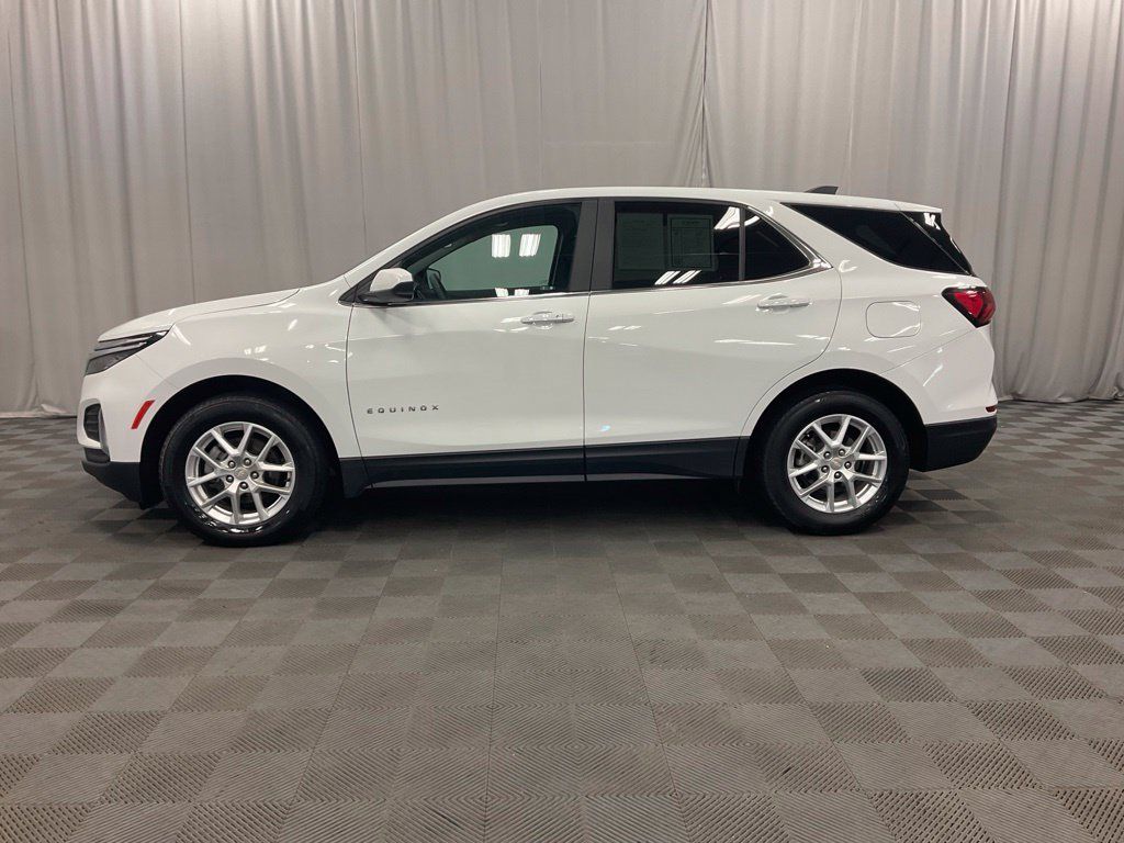 Used 2024 Chevrolet Equinox LT AWD/4WD image 9