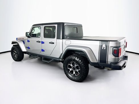 Used 2021 Jeep Gladiator Sport image 5