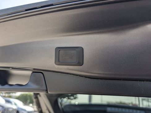 Used 2025 Toyota RAV4 XLE w/ Convenience Package FWD image 30