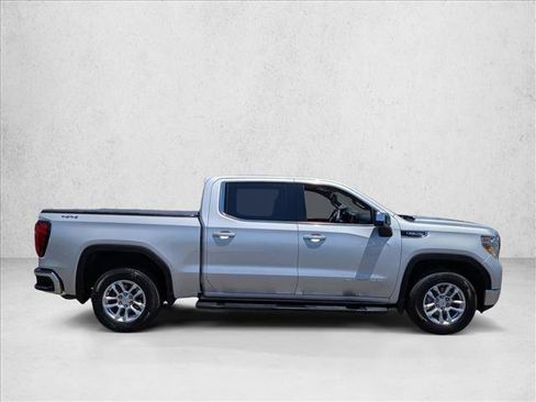 Used 2020 GMC Sierra 1500 SLE w/ Remote Start Package AWD/4WD image 4
